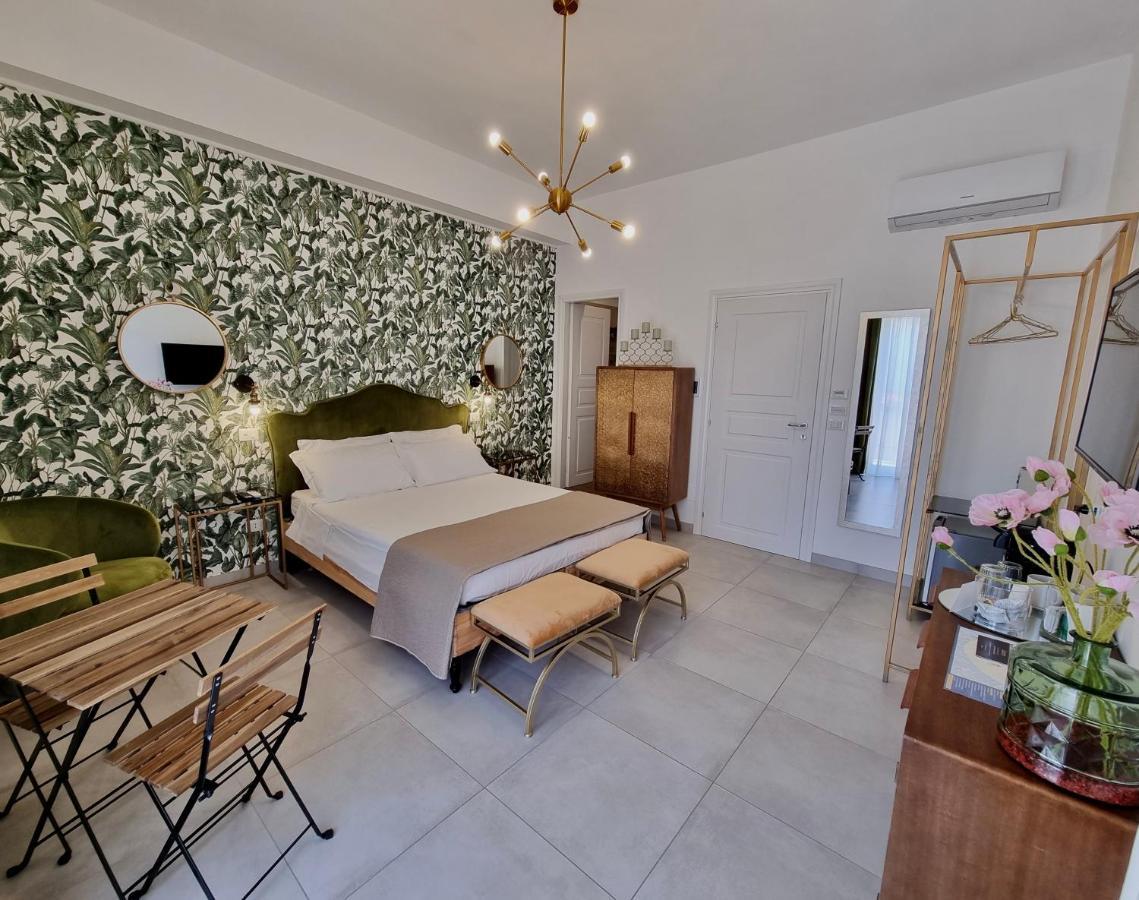 Dimora Giusti Bed & Breakfast Lecce Exterior photo