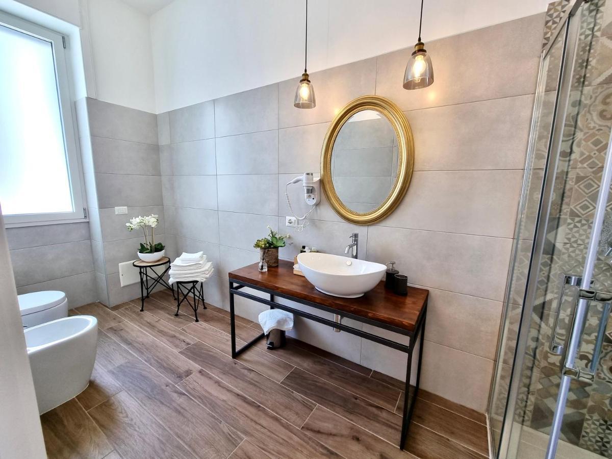 Dimora Giusti Bed & Breakfast Lecce Exterior photo